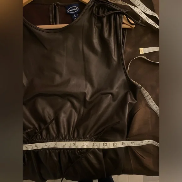 🎀 Gorgeous Faux Leather Midi Dress with Cinch Waist Size Small 4-6 - Picture 6 of 8